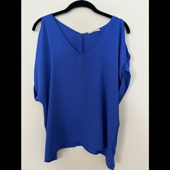 Lush Royal Blue V-neck Cold Shoulder Dolman Sleeve Blouse, size S. - Picture 2 of 7
